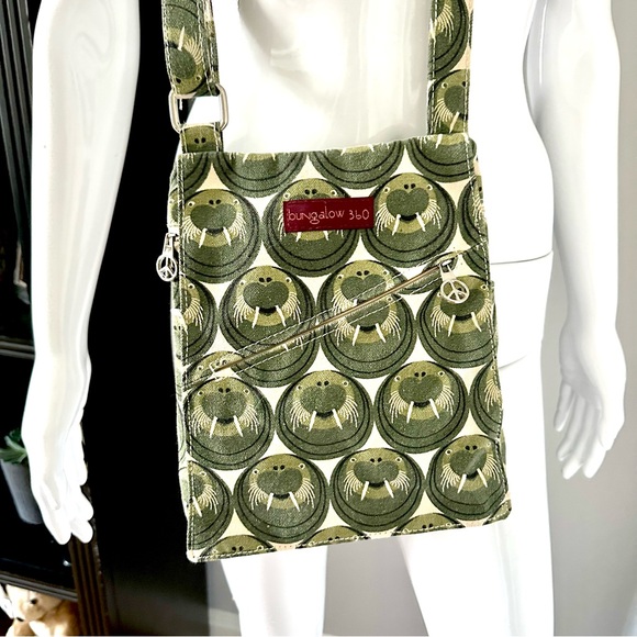 Bungalow 360 Olive Walrus Crossbody Messenger Bag - Picture 8 of 11